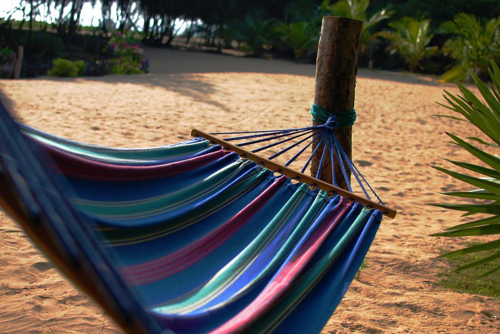 Alankuda Khomba Beach House מראה חיצוני תמונה
