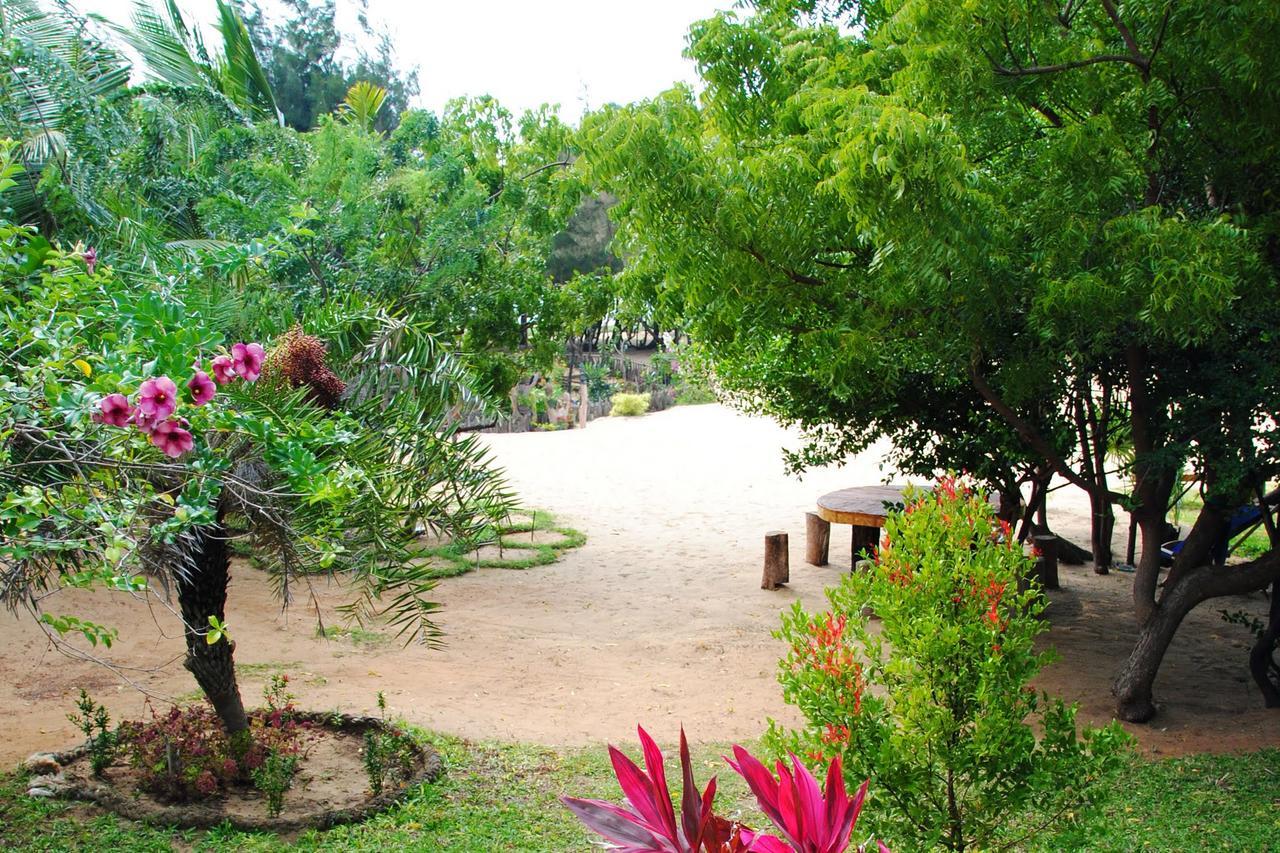 Alankuda Khomba Beach House מראה חיצוני תמונה
