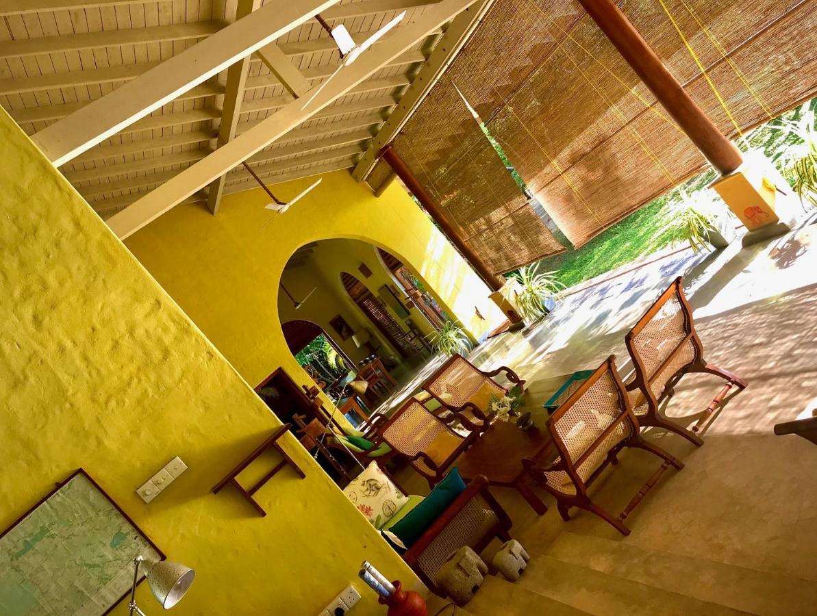 Alankuda Khomba Beach House מראה חיצוני תמונה